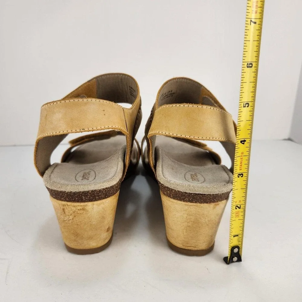 Aetrex Jillian Women's Size 10 Tan Leather Wedge Sandals Adjustable Comfort